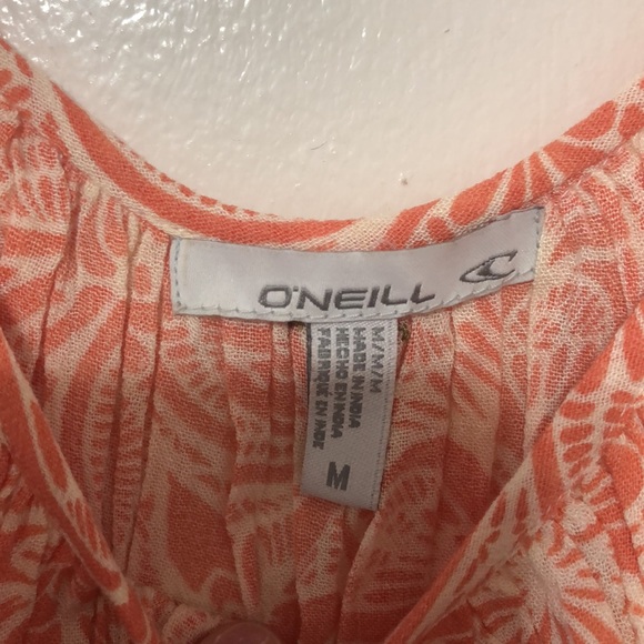 Coral Floral O’Neill Top - Picture 4 of 5